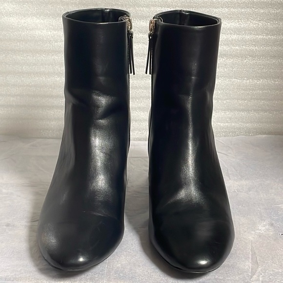 Zara Booties Black with Chrome Trim - Picture 4 of 6